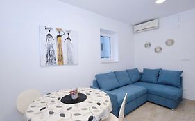 Apartment Smile
