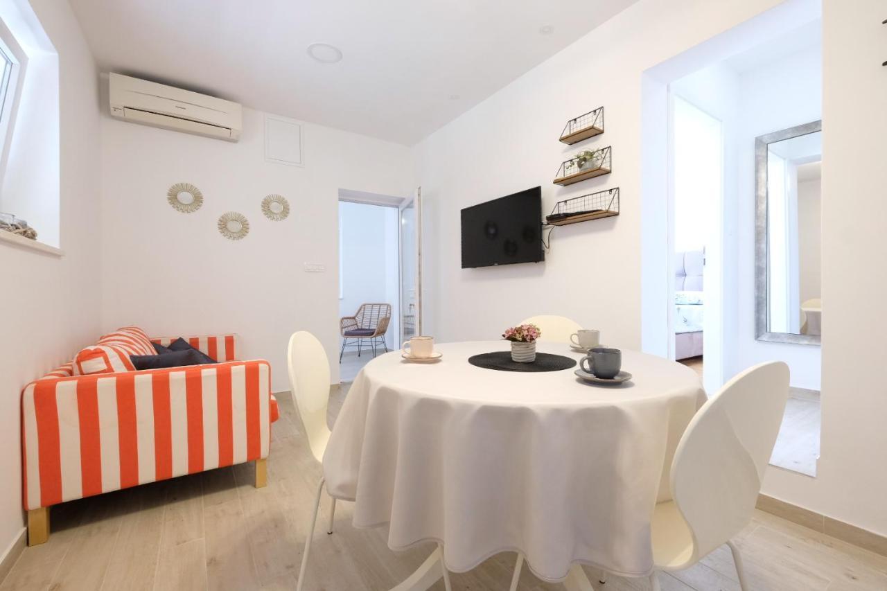 Apartment Smile Solin Exterior foto